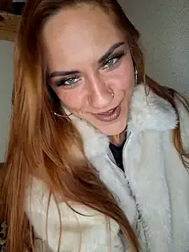 Offline SlimBellaa on StripChat