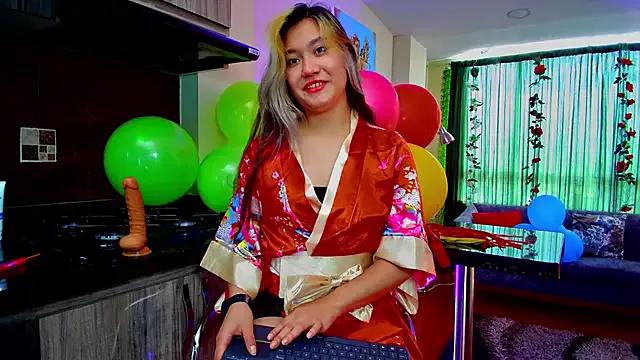 Offline sloppy_cat on StripChat