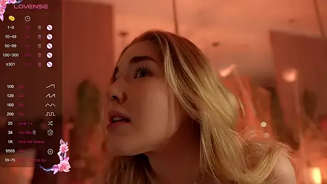 Freechat Smiley_Mia on StripChat