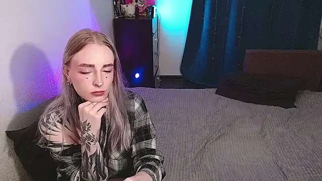 Offline soalice on StripChat