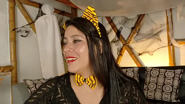 Offline sofiia_diaz0805 on StripChat