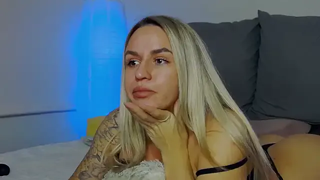 Offline SofiJames on StripChat
