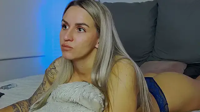 Offline SofiJames on StripChat