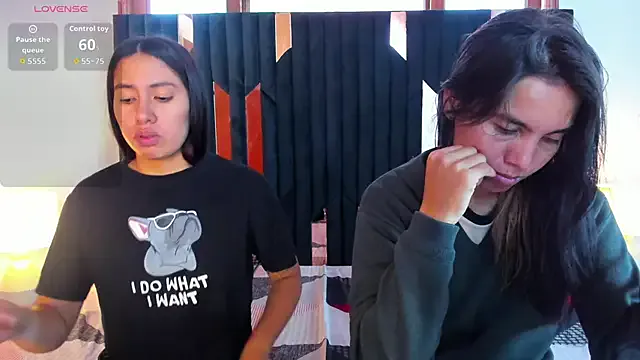 Freechat Sofy_and_Mia on StripChat