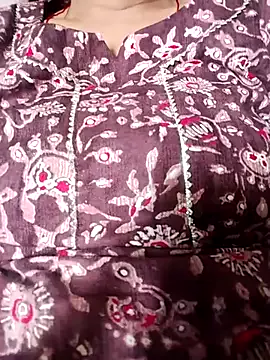 Offline Soniya_Roy on StripChat