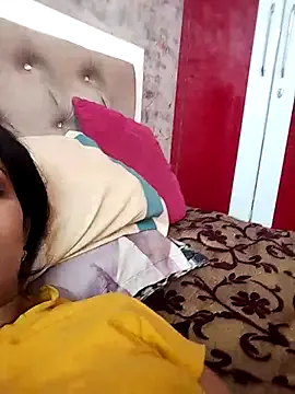 Offline Soniya_Roy on StripChat
