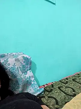 Offline Soniya_Roy on StripChat