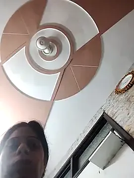 Offline Soniya_Roy on StripChat