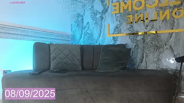 Offline Sophi_Johnson on StripChat