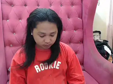 Offline Sophialovecum_29 on StripChat