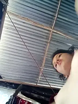 Offline Soymaia on StripChat