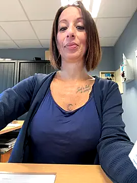 Offline spycyfanny on StripChat