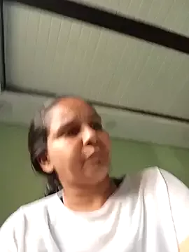 Offline squirt-secret on StripChat