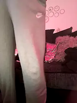 Offline Star-36 on StripChat