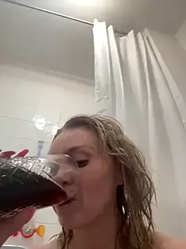 Offline Star-36 on StripChat