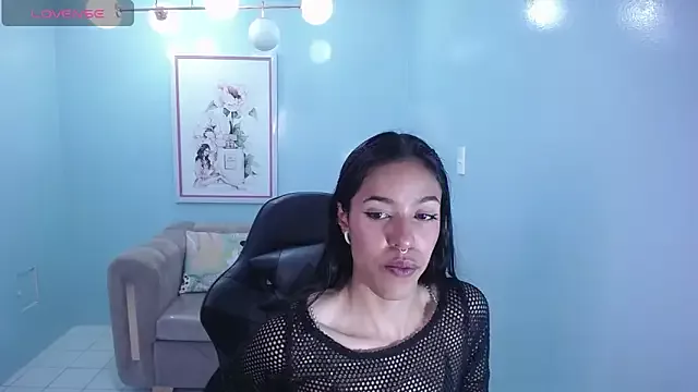 Freechat stephania_t on StripChat