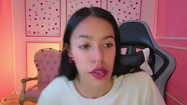 Freechat stephania_t on StripChat