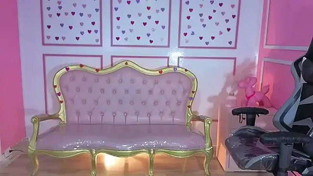 Freechat stephania_t on StripChat