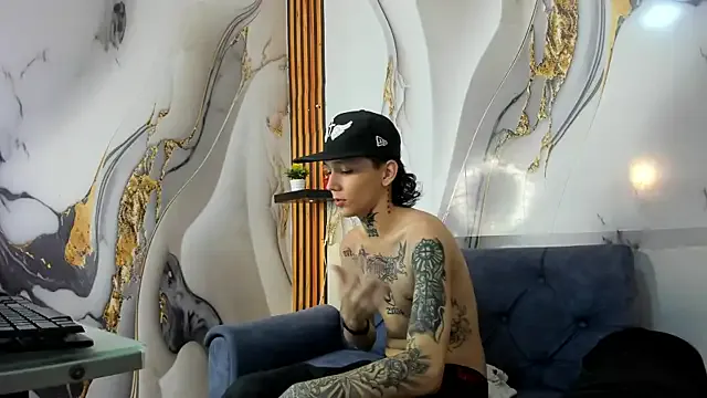 Offline StraightBoy_Nick on StripChat