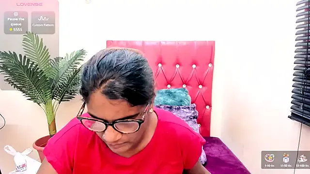 Offline Strawberry_Lips on StripChat