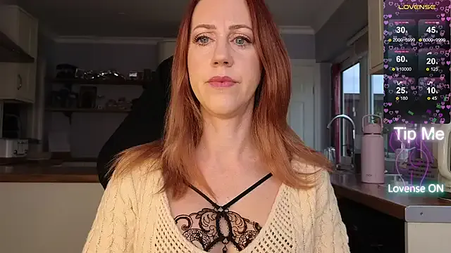 StripChat stripmequick is Freechat stripmequick — Dress Off Half Hour!