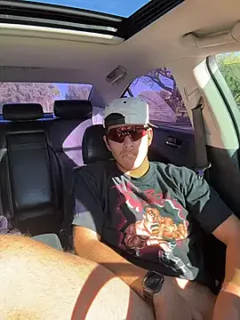 Offline StrokingDaddy4 on StripChat