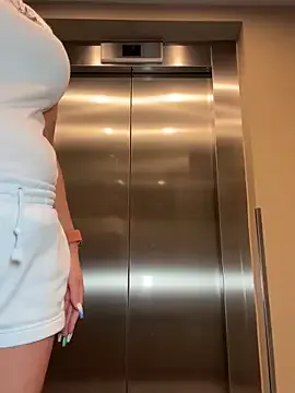 Offline Strongqueen on StripChat