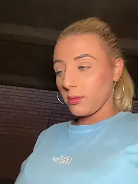 Offline Strongqueen on StripChat