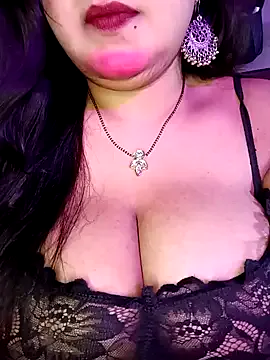 Freechat Suhanakhan04 on StripChat