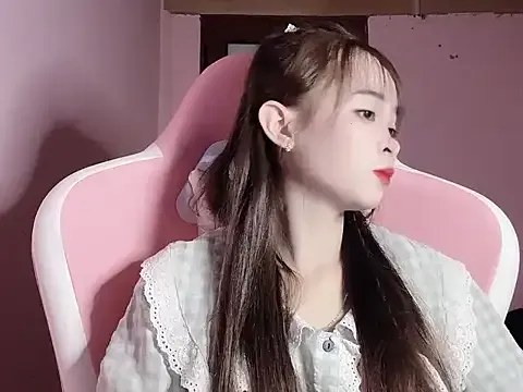 Offline Suna7383 on StripChat