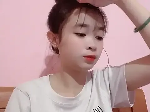 Offline Suna7383 on StripChat