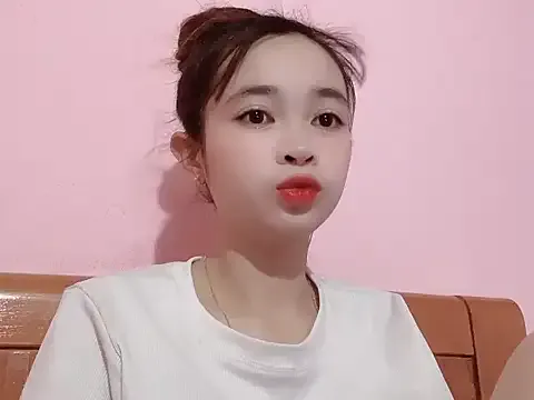 Offline Suna7383 on StripChat