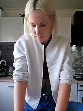 Sunny-Sin from StripChat is Freechat