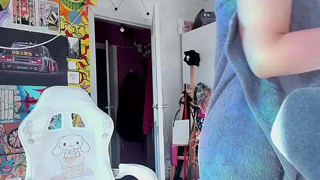 Sunny_Mouse_ from StripChat