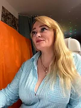 Sweet-blonde from StripChat is Private