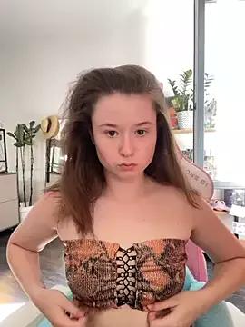 sweetest_pie from StripChat