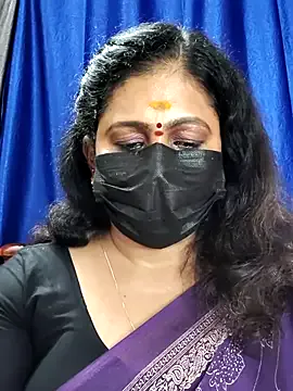 Offline Sweetie_swetha37 on StripChat