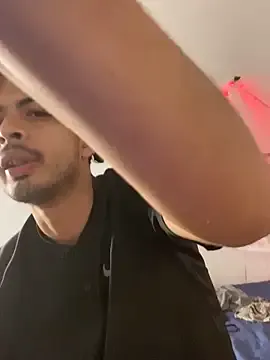 Sweett_pain on StripChat 