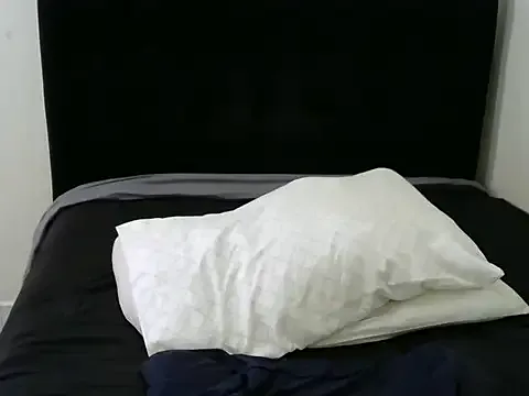 Offline Sweettkendy on StripChat