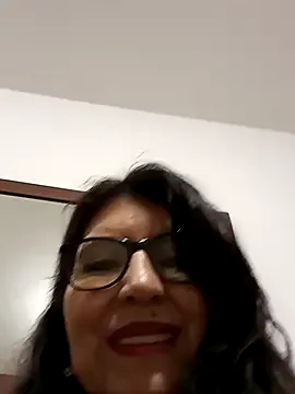 Offline swity_foster on StripChat