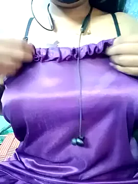 Offline tamil_Vennila on StripChat