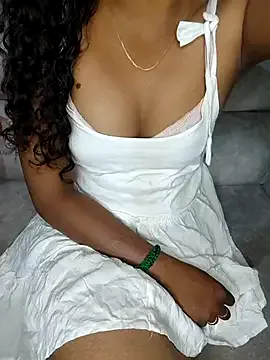 Tamilpallavi on StripChat