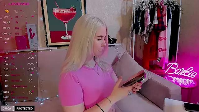 Tasty_booty from StripChat