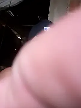 Offline tayson_ on StripChat