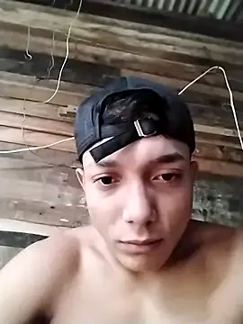 Offline tayson_ on StripChat