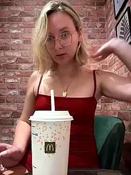 Freechat The_Snowwhitee on StripChat