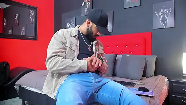 Offline Thiagogomez on StripChat