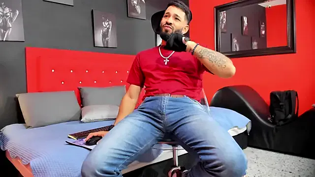 Offline Thiagogomez on StripChat