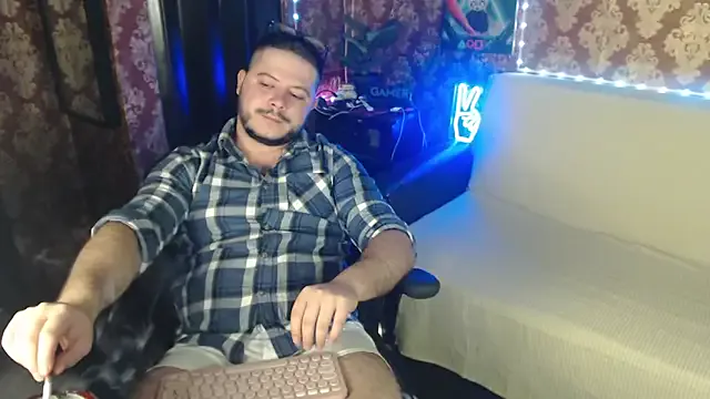 Offline thor_master on StripChat