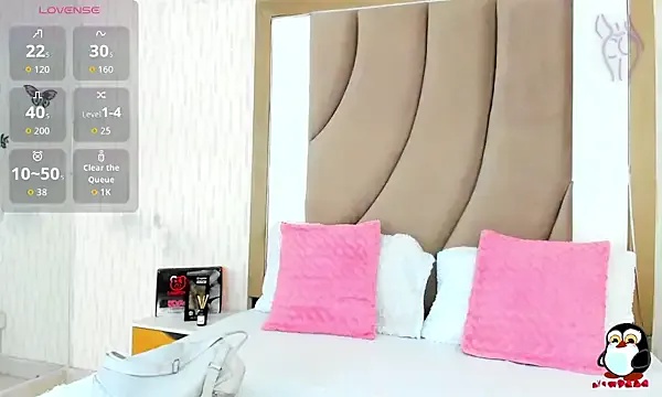 Offline ThyaraJhons on StripChat